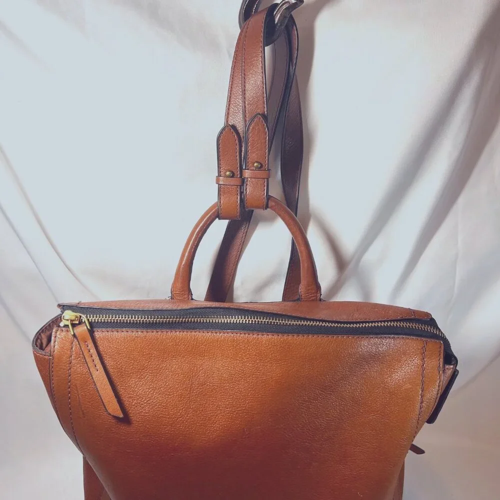 Fossil Brown/Camel Leather Backpack-Adjustable Strap-Phone Drop Pocket-Clean - Picture 4 of 15